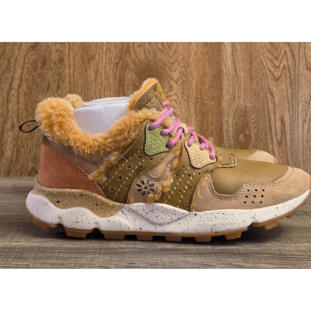 NWT Flower Mountain Thrifty Hippy Sneakers Womens Size 8 Brown